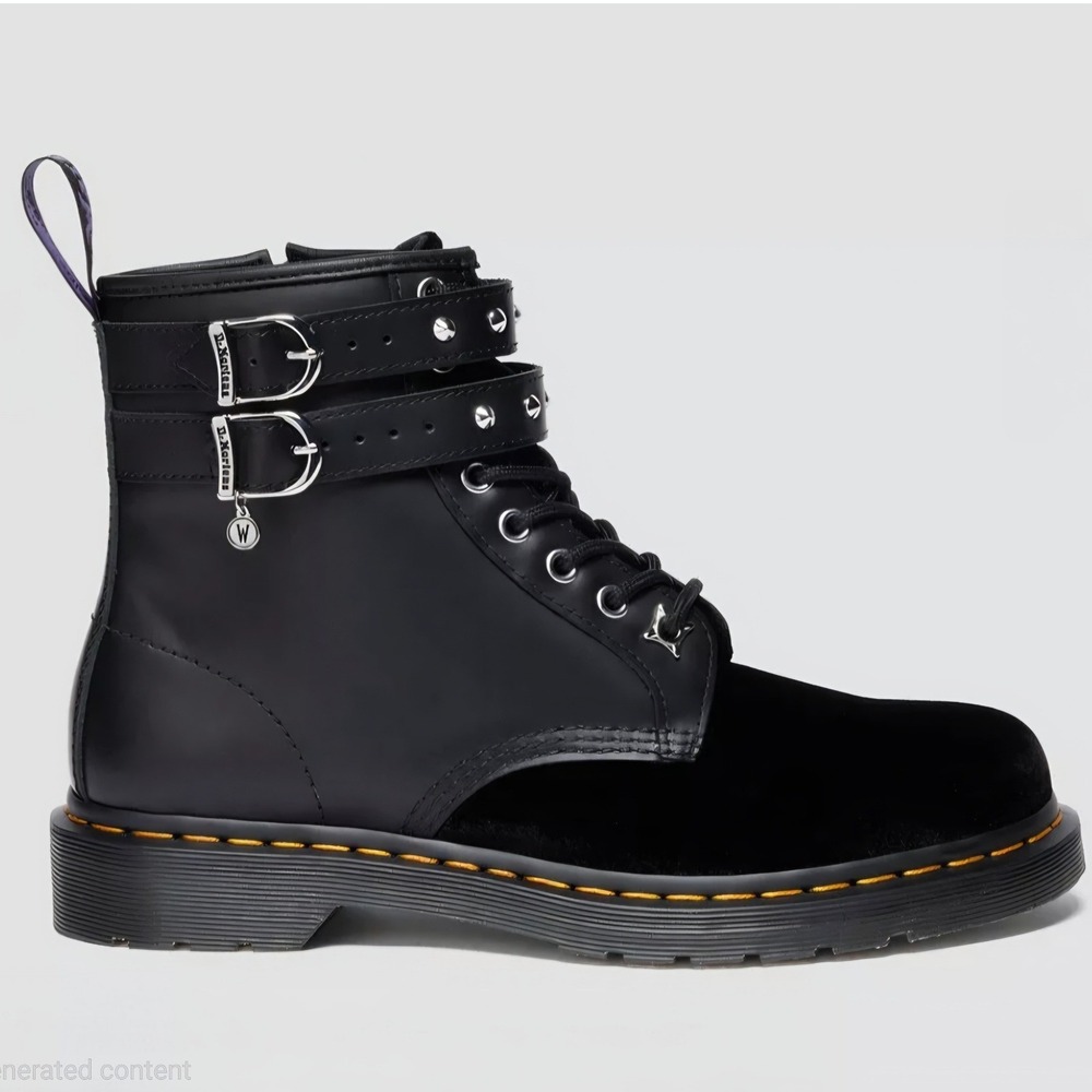 Dr. Martens 1460 Wednesday Boots Women‎ 8 Black Velvet Leather Studded Goth Alt - Picture 4 of 14